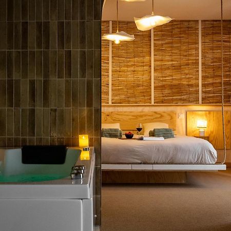 Brech Love Room Suite Bali - Auray En Bretagne מראה חיצוני תמונה