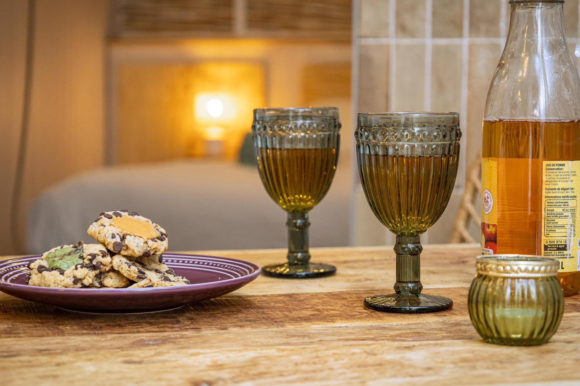 Brech Love Room Suite Bali - Auray En Bretagne מראה חיצוני תמונה